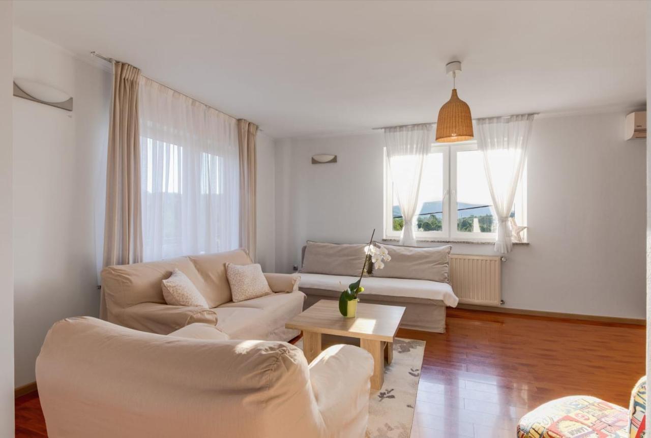 Apartments Nika Слунь Екстер'єр фото