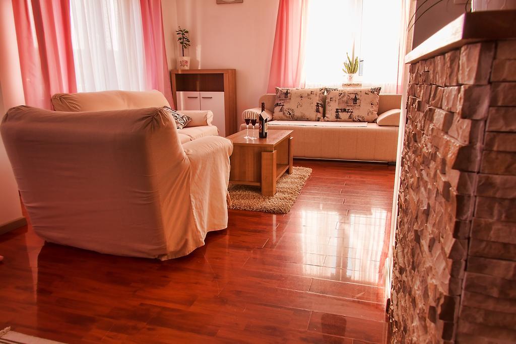Apartments Nika Слунь Екстер'єр фото