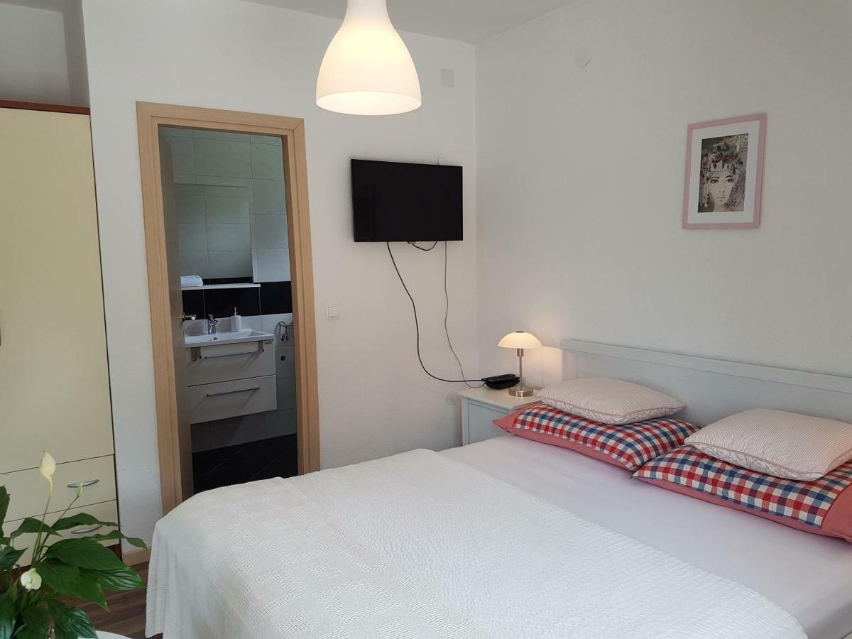 Apartments Nika Слунь Екстер'єр фото
